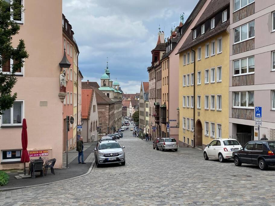 Grosszuegiges Studio-apartment - Top-lage + Parken * Nürnberg